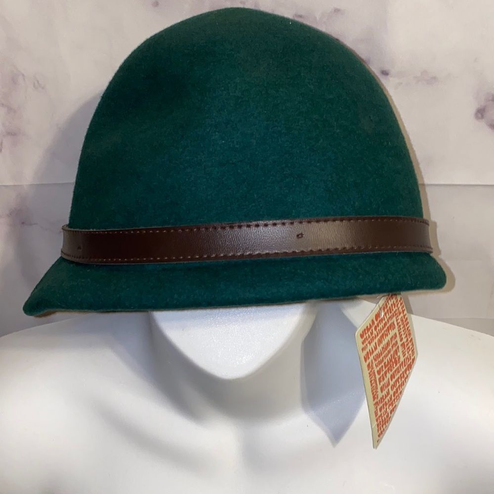 Deep Green 100% wool hat with brown belt.